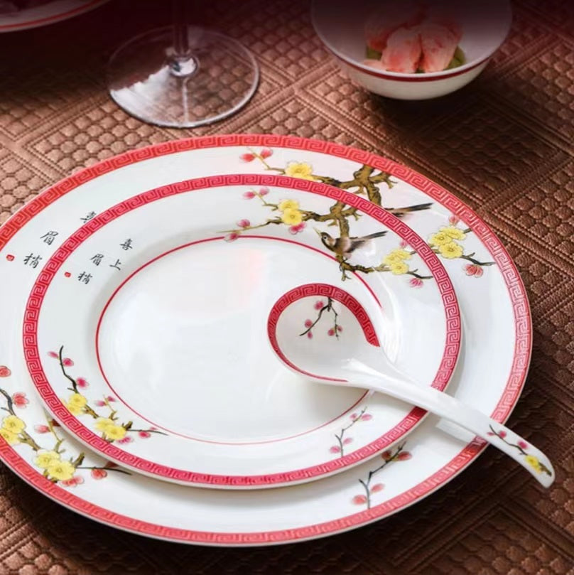 European Luxury Gold-edged Bone China Dinnerware Set 50 pcs